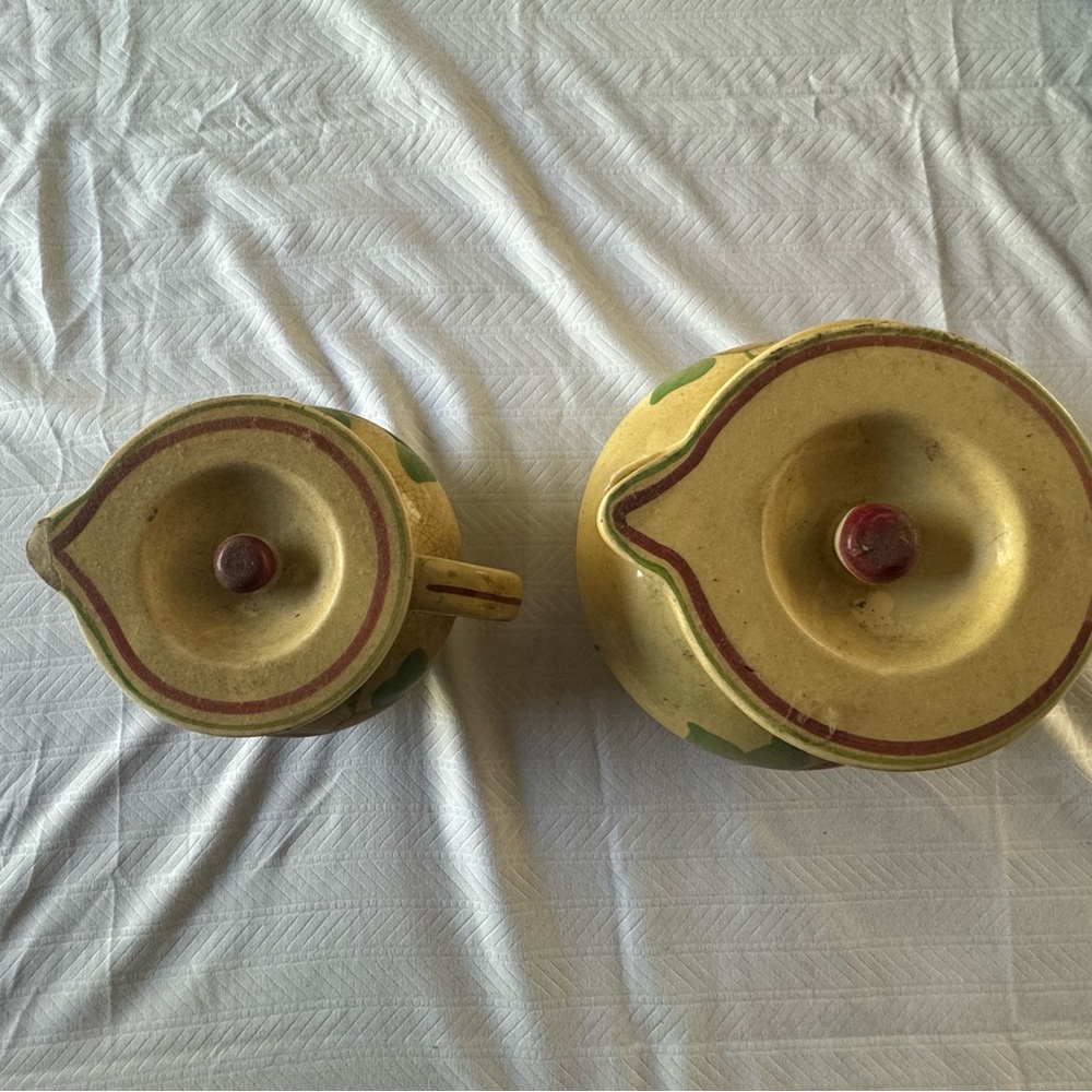 Persianware pair of ceramic Pitchers - Picture 3 of 5